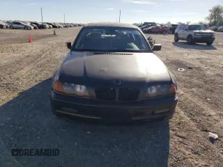 2000 BMW 3 Series 328i with VIN WBAAM5343YJR62431, listed as a Copart auction lot 82165254 with 176,522 mi miles and Salvage Title. Bid and sale history available at carsss.com. Image 5.