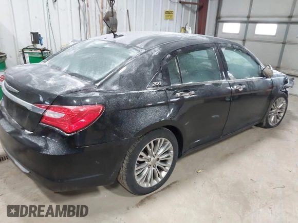 2012 Chrysler 200 Limited with VIN 1C3CCBCGXCN327154, listed as a IAAI auction lot 41330548 with 135,539 mi miles. Bid and sale history available at carsss.com. Image 4.