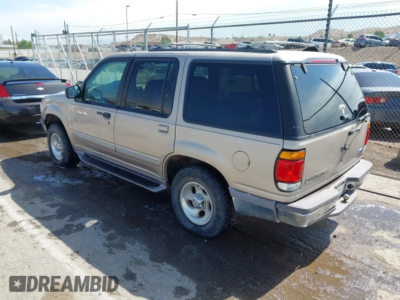 1997 Ford Explorer XL with VIN 1FMDU34E8VZC05433, listed as a IAAI auction lot 42149185 with 385,208 mi miles and . Bid and sale history available at DreamBid. Image 3.