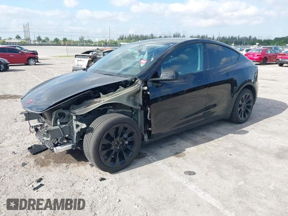 2024 Tesla Model Y Long Range z VIN 7SAYGDEE9RA293261, wystawiony jako IAAI lot #42118735 z przebiegiem 11 454 mil mil oraz . Historia ofert i sprzedaży dostępna na DreamBid. Obrazek 18.
