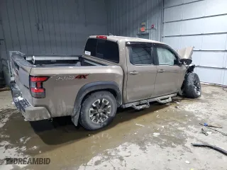 2024 Nissan Frontier PRO-4X with VIN 1N6ED1EK2RN605631, listed as a Copart auction lot 88633685 with 0 mi miles and Salvage Title. Bid and sale history available at carsss.com. Image 3.
