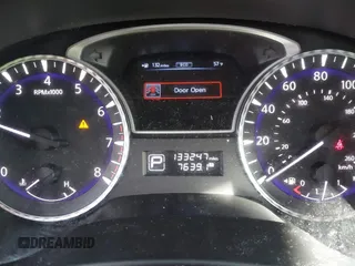 2013 Infiniti JX35 with VIN 5N1AL0MM0DC324641, listed as a IAAI auction lot 41309512 with 133,247 mi miles. Bid and sale history available at carsss.com. Image 15.