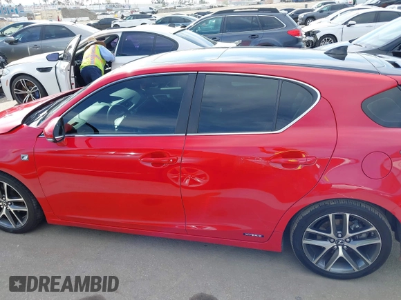 2014 Lexus CT 200h with VIN JTHKD5BH1E2181794, listed as a IAAI auction lot 41735349 with 41,146 mi miles and . Bid and sale history available at DreamBid. Image 15.