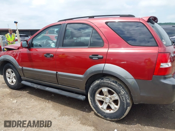 2008 Kia Sorento EX with VIN KNDJC736185826567, listed as a IAAI auction lot 42433294 with 228,432 mi miles and . Bid and sale history available at DreamBid. Image 15.