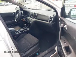 2017 Kia Sportage LX with VIN KNDPM3ACXH7298783, listed as a IAAI auction lot 40378233 with 77,423 mi miles. Bid and sale history available at carsss.com. Image 5.