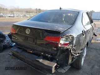 2016 Volkswagen Jetta Sedan 1.8T SEL with VIN 3VWL07AJ5GM342545, listed as a IAAI auction lot 41520364 with 1 mi miles. Bid and sale history available at carsss.com. Image 15.
