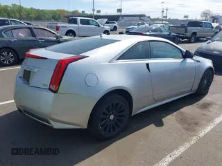 2014 Cadillac CTS z VIN 1G6DA1E32E0163864, wystawiony jako IAAI lot #42144299 z przebiegiem 139 957 mil mil oraz . Historia ofert i sprzedaży dostępna na DreamBid. Obrazek 4.