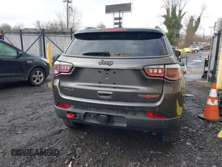 2017 Jeep Compass Trailhawk with VIN 3C4NJDDB9HT657173, listed as a IAAI auction lot 41613348 with 60,781 mi miles and . Bid and sale history available at DreamBid. Image 17.