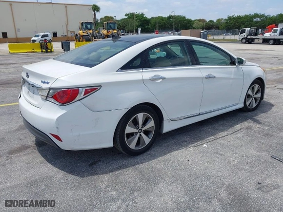 2012 Hyundai Sonata Hybrid with VIN KMHEC4A40CA037226, listed as a IAAI auction lot 42098745 with 145,744 mi miles. Bid and sale history available at carsss.com. Image 4.