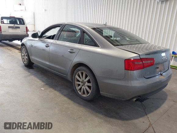 2013 Audi A6 Premium Plus z VIN WAUGGAFC3DN066310, wystawiony jako IAAI lot #42020702 z przebiegiem 195 939 mil mil oraz . Historia ofert i sprzedaży dostępna na DreamBid. Obrazek 3.
