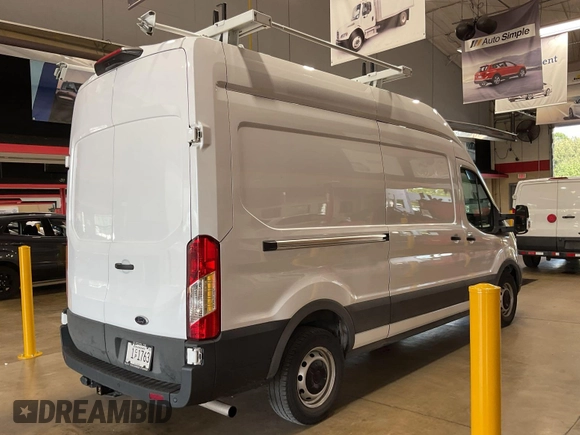 2023 Ford Transit Cargo с VIN 1FTBR1X80PKC02478, выставлен на аукционе IAAI как лот 42791988 с пробегом 40 987 миль миль и . История ставок и продаж доступна на DreamBid. Изображение 24.