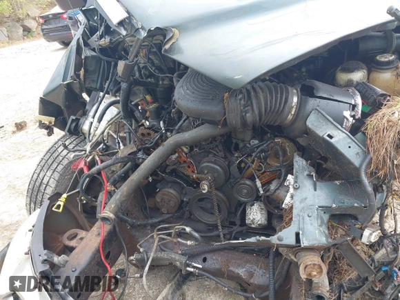 2004 Ford F-150 XL with VIN 1FTRF14W14NB97084, listed as a IAAI auction lot 42243709 with Not provided miles and . Bid and sale history available at DreamBid. Image 10.