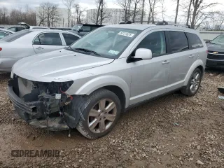 2010 Dodge Journey SXT with VIN 3D4PH5FV5AT190117, listed as a Copart auction lot 50731625 with 61,860 mi miles and Salvage Title. Bid and sale history available at carsss.com. Image 1.