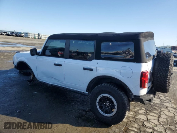2023 Ford Bronco with VIN 1FMDE5DH8PLA85996, listed as a Copart auction lot 44072945 with 41,789 mi miles and Salvage Title. Bid and sale history available at DreamBid. Image 2.