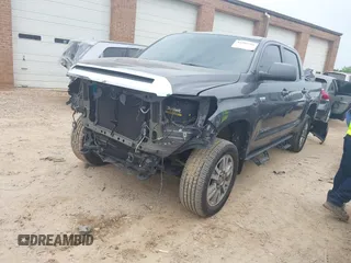 2019 Toyota Tundra SR5 z VIN 5TFHY5F15KX777874, wystawiony jako IAAI lot #42292266 z przebiegiem 98 341 mil mil oraz . Historia ofert i sprzedaży dostępna na DreamBid. Obrazek 16.