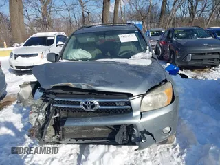 2006 Toyota RAV4 Limited with VIN JTMBK31V266008492, listed as a IAAI auction lot 41254521 with 269,374 mi miles. Bid and sale history available at carsss.com. Image 12.