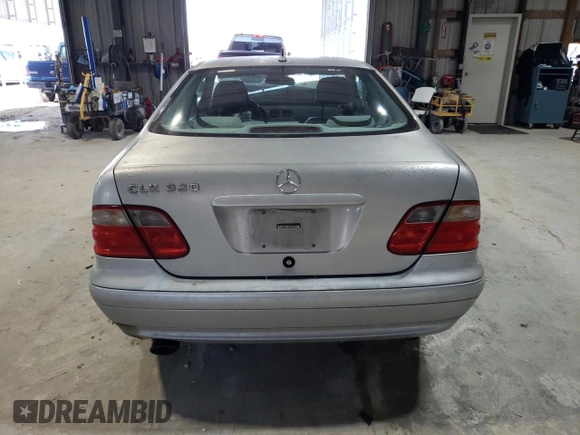 2000 Mercedes-Benz CLK 320/430 with VIN WDBLJ65G4YF123097, listed as a Copart auction lot 46896465 with 156,797 mi miles and Salvage Title. Bid and sale history available at DreamBid. Image 6.