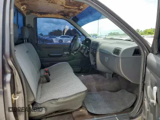 1995 Nissan Frontier с VIN 1N6SD11S5SC320447, выставлен на аукционе Copart как лот 62555935 с пробегом 108 604 миль миль и Списание • Salvage title. История ставок и продаж доступна на DreamBid. Изображение 10.