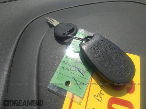 2001 Nissan Sentra GXE z VIN 3N1CB51D61L500385, wystawiony jako IAAI lot #28091277 z przebiegiem 172 807 mil mil oraz . Historia ofert i sprzedaży dostępna na DreamBid. Obrazek 11.