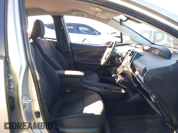 2018 Toyota Prius Two with VIN JTDKBRFU7J3073805, listed as a IAAI auction lot 41622743 with 89,027 mi miles and . Bid and sale history available at carsss.com. Image 5.