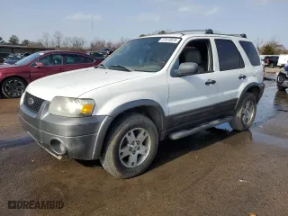 2005 Ford Escape XLT with VIN 1FMYU03165KB30111, listed as a Copart auction lot 46532875 with 155,544 mi miles and Salvage Title. Bid and sale history available at carsss.com. Image 1.