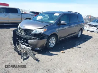 2015 Toyota Sienna XLE with VIN 5TDYK3DC4FS634937, listed as a IAAI auction lot 41869781 with 65,561 mi miles and . Bid and sale history available at carsss.com. Image 18.