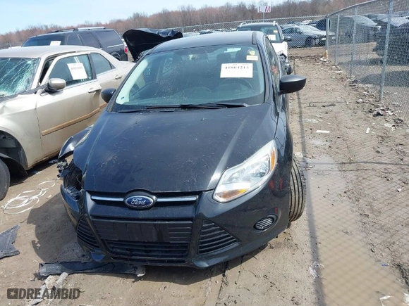 2013 Ford Focus S with VIN 1FADP3E27DL261340, listed as a IAAI auction lot 41864213 with NaN miles. Bid and sale history available at carsss.com. Image 13.