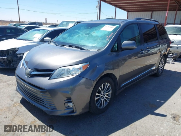 2019 Toyota Sienna XLE Auto Access Seat with VIN 5TDYZ3DC4KS980041, listed as a IAAI auction lot 41793001 with 125,084 mi miles. Bid and sale history available at carsss.com. Image 18.