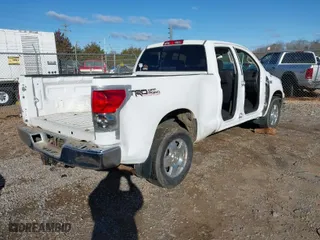 2007 Toyota Tundra SR5 with VIN 5TFRV54107X020677, listed as a IAAI auction lot 41732876 with 1 mi miles. Bid and sale history available at carsss.com. Image 4.