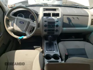 2008 Ford Escape XLT с VIN 1FMCU93118KD83372, выставлен на аукционе Copart как лот 61196675 с пробегом 139 044 миль миль и Списание • Salvage title. История ставок и продаж доступна на DreamBid. Изображение 8.