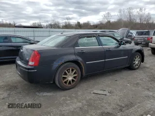 2007 Chrysler 300 Limited with VIN 2C3KK53G77H804265, listed as a Copart auction lot 52898115 with 155,286 mi miles and Clean Title. Bid and sale history available at carsss.com. Image 3.
