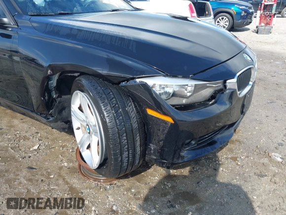 2013 BMW 3 Series 320i xDrive with VIN WBA3C3C52DF979114, listed as a IAAI auction lot 42439598 with 111,458 mi miles and . Bid and sale history available at DreamBid. Image 17.