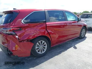 2024 Toyota Sienna LE with VIN 5TDKRKEC4RS188352, listed as a IAAI auction lot 42002909 with 28,307 mi miles. Bid and sale history available at carsss.com. Image 6.