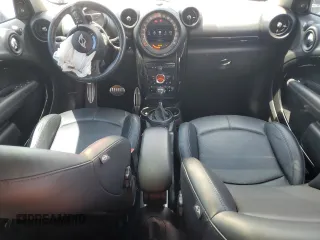 2016 MINI Countryman S with VIN WMWZC3C53GWT08355, listed as a Copart auction lot 53240215 with 62,674 mi miles and Salvage Title. Bid and sale history available at DreamBid. Image 8.