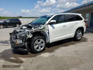 2017 Toyota Highlander Limited with VIN 5TDDZRFH8HS417304, listed as a Copart auction lot 52291805 with 103,868 mi miles and Salvage Title. Bid and sale history available at carsss.com. Image 1.