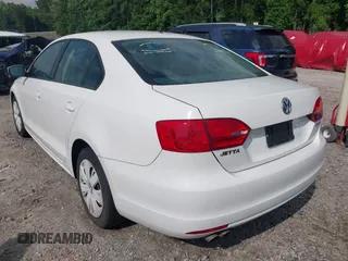 2012 Volkswagen Jetta SE with VIN 3VWDP7AJ0CM450081, listed as a IAAI auction lot 42265223 with 212,447 mi miles and . Bid and sale history available at DreamBid. Image 3.