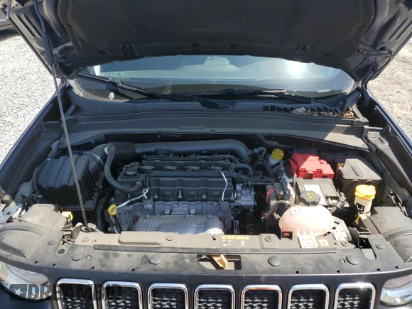 2021 Jeep Renegade Sport with VIN ZACNJCAB8MPM95324, listed as a Copart auction lot 52520685 with 10,733 mi miles and Non repairable. Bid and sale history available at DreamBid. Image 12.