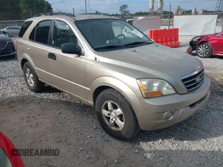 2008 Kia Sorento LX with VIN KNDJD735585794579, listed as a IAAI auction lot 41510250 with 294,351 mi miles and . Bid and sale history available at DreamBid. Image 1.