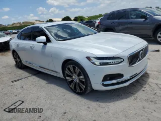 2023 Volvo S90 Plus with VIN LVY062MNXPP323093, listed as a Copart auction lot 57603464 with 15,093 mi miles and Salvage Title. Bid and sale history available at carsss.com. Image 4.
