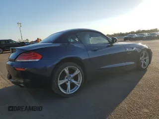 2014 BMW Z4 sDrive35i with VIN WBALM7C57EE386196, listed as a Copart auction lot 61398974 with 60,204 mi miles and Non Repairable. Bid and sale history available at carsss.com. Image 3.