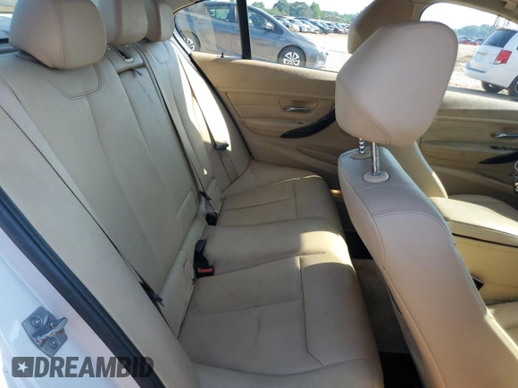 2014 BMW 3 Series 328i xDrive with VIN WBA3B5C51EF958576, listed as a Copart auction lot 62089375 with 148,140 mi miles and Salvage title. Bid and sale history available at DreamBid. Image 10.