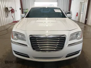 2014 Chrysler 300 z VIN 2C3CCAAG8EH381206, wystawiony jako IAAI lot #42279538 z przebiegiem 136 796 mil mil oraz . Historia ofert i sprzedaży dostępna na DreamBid. Obrazek 11.