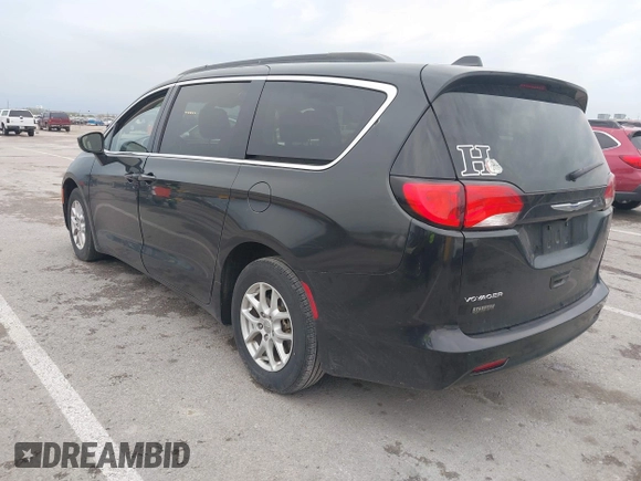 2020 Chrysler Voyager LXi z VIN 2C4RC1DG5LR164284, wystawiony jako IAAI lot #42055376 z przebiegiem 143 474 mil mil oraz . Historia ofert i sprzedaży dostępna na DreamBid. Obrazek 3.