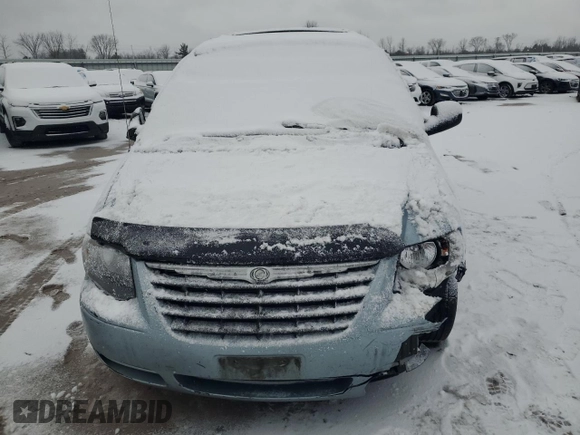 2006 Chrysler Town & Country LWB Touring with VIN 2A4GP54L96R821909, listed as a Copart auction lot 84735204 with 171,004 mi miles and Salvage Title. Bid and sale history available at carsss.com. Image 5.