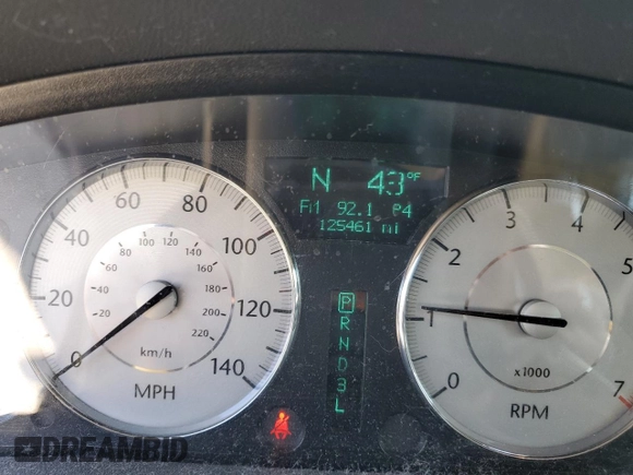 2008 Chrysler 300 z VIN 2C3LA33G68H263769, wystawiony jako Copart lot #53040145 z przebiegiem 125 461 mil mil oraz Szkoda całkowita • Salvage title. Historia ofert i sprzedaży dostępna na DreamBid. Obrazek 9.