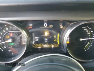 2022 Jeep Wrangler Unlimited Rubicon with VIN 1C4JJXR68NW190233, listed as a Copart auction lot 43017565 with 58,032 mi miles and Salvage title. Bid and sale history available at DreamBid. Image 9.