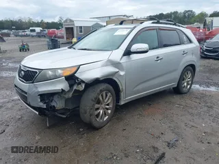 2012 Kia Sorento SX with VIN 5XYKW4A22CG230880, listed as a IAAI auction lot 41924739 with 187,122 mi miles. Bid and sale history available at carsss.com. Image 17.