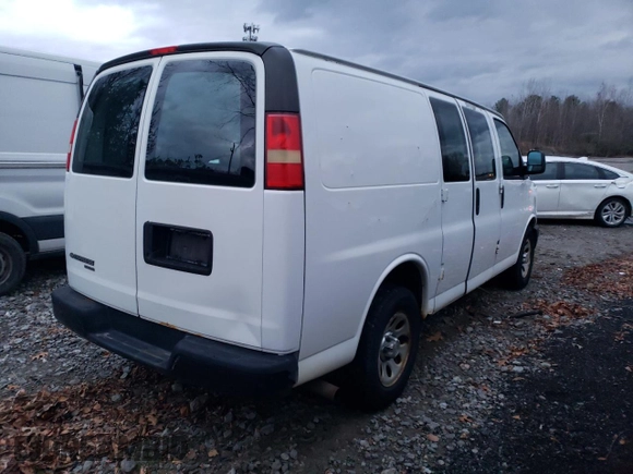 2012 Chevrolet Express Cargo with VIN 1GCSGAFX1C1146629, listed as a Copart auction lot 83643904 with 193,874 mi miles and Clean title. Bid and sale history available at DreamBid. Image 3.