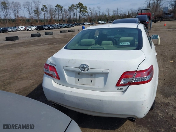 2011 Toyota Camry LE with VIN 4T1BK3EK0BU622135, listed as a IAAI auction lot 41726764 with 176,939 mi miles. Bid and sale history available at carsss.com. Image 17.