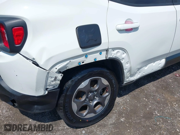 2018 Jeep Renegade Sport with VIN ZACCJBAB3JPH30955, listed as a IAAI auction lot 42332330 with 146,759 mi miles and . Bid and sale history available at DreamBid. Image 6.
